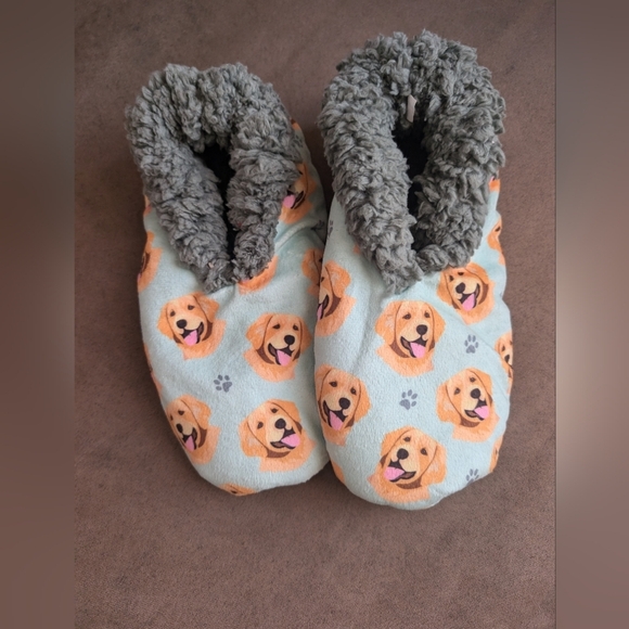 Cozy Women's Slippers - One Size Fits From 5-11 2 Pairs - Picture 4 of 7